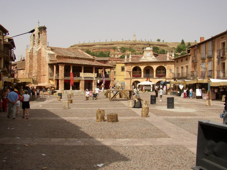 Plaza Mayor de Ayllón